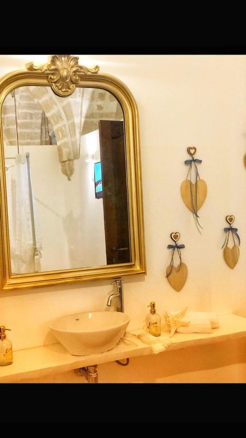N&M Dimora Carrieri Luxury Bed & Breakfast Monopoli Eksteriør bilde